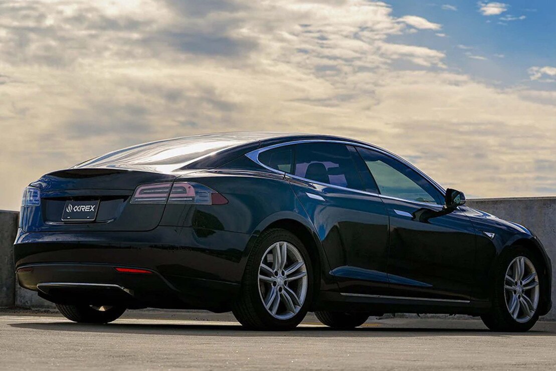 AlphaRex LUXX LED Baklykter Tesla Model S (2012–2021) – Sekvensielle Blinklys