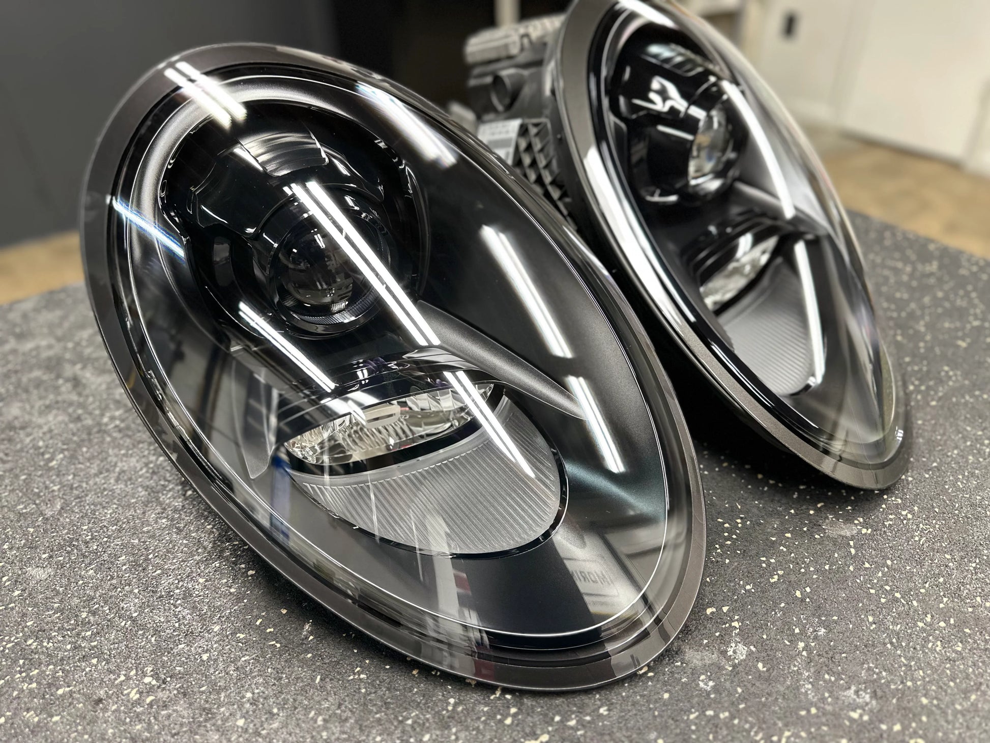 Porsche 911 - 991 Carrera og Carrera S 2011-2015 frontlykt-glass - Sort kant - Lyshelten.no